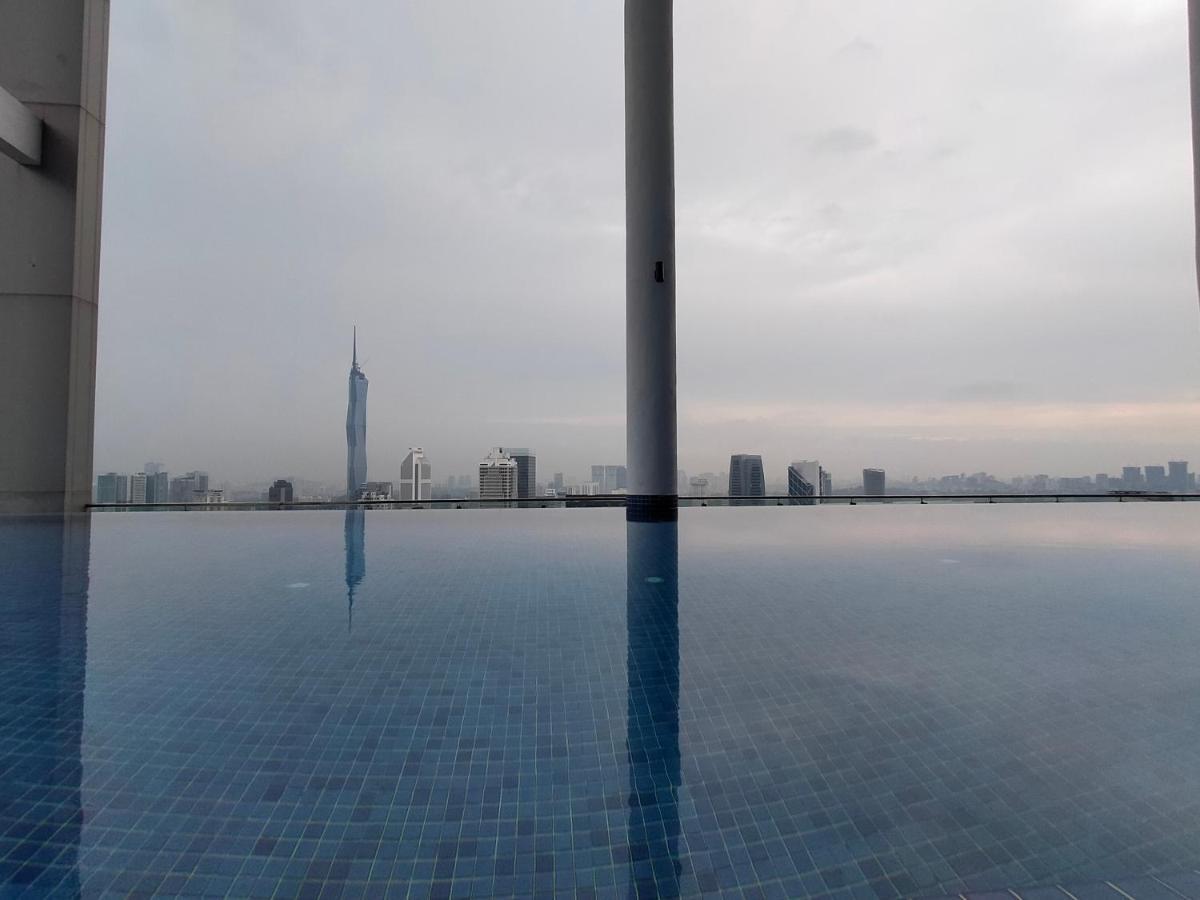 Colony Apartemen *